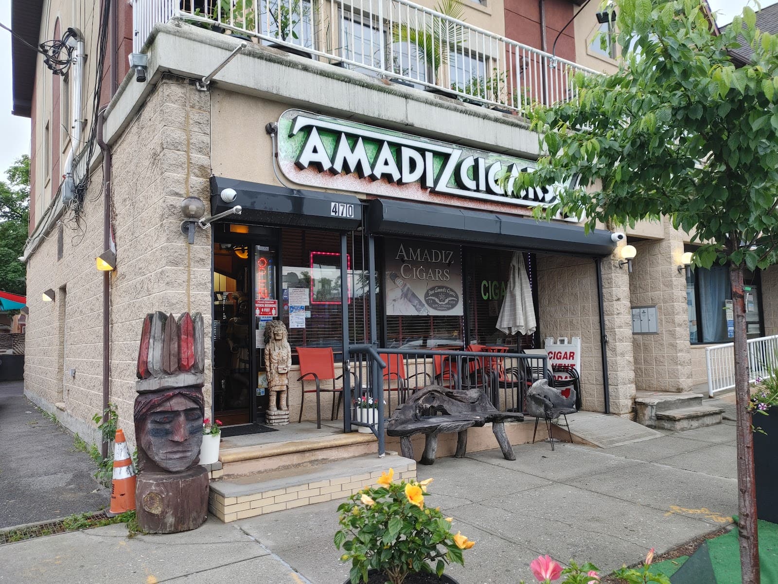 Amadiz Cigars