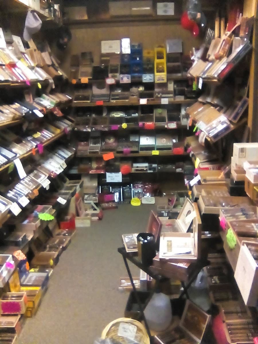 D&B Cigar Corner