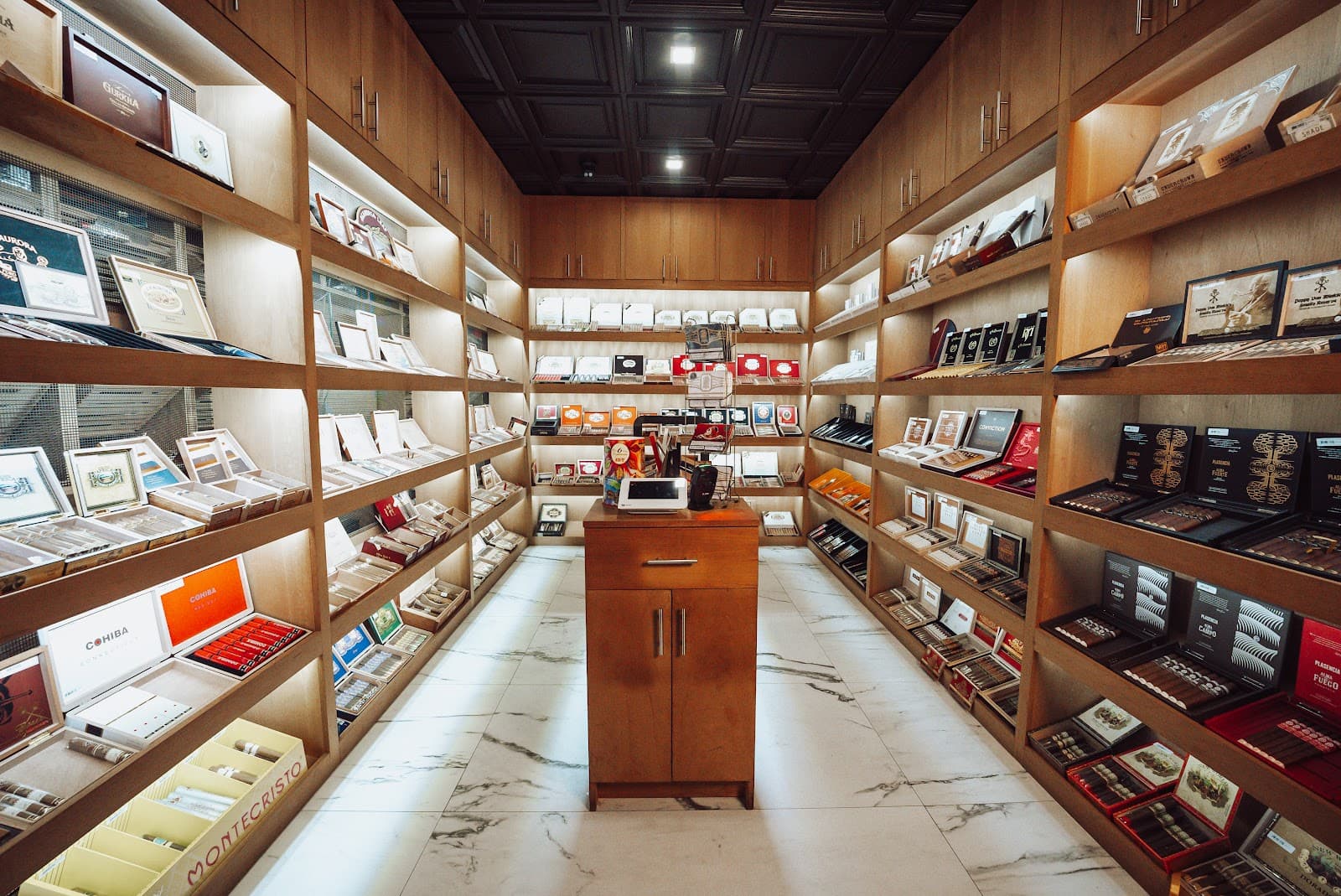 galiano cigar room