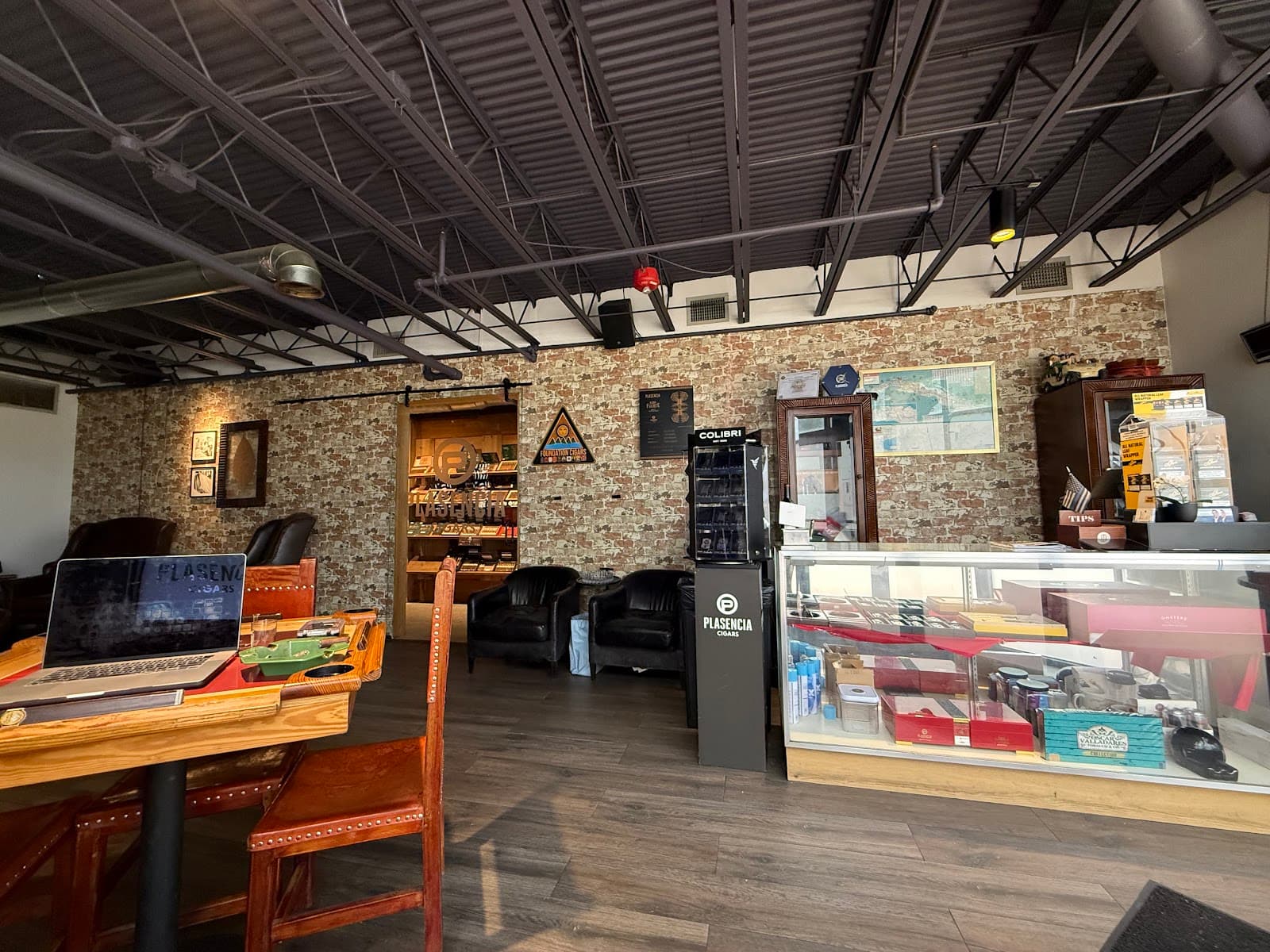 GP & Family Cigar Company