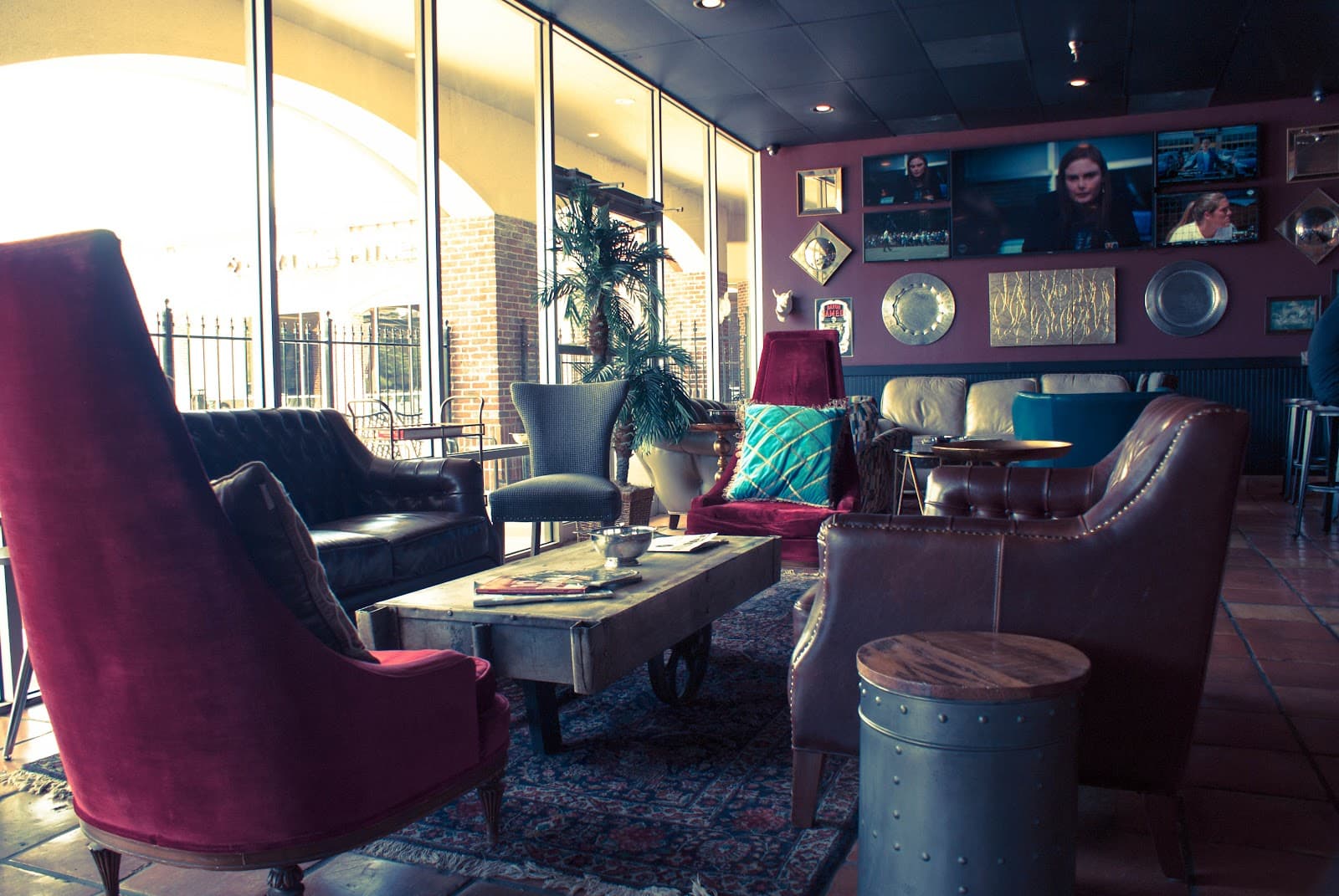 Havana Sports & Cigar Bar