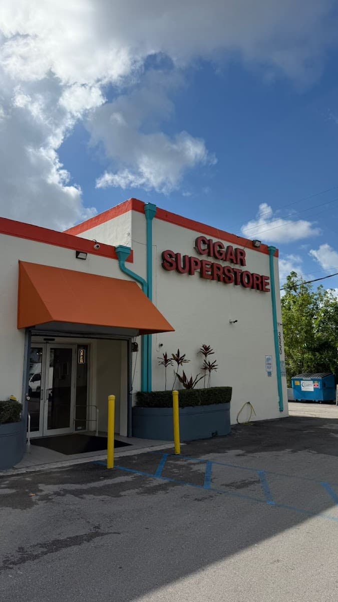 Neptune Cigars SuperStore - Little Havana