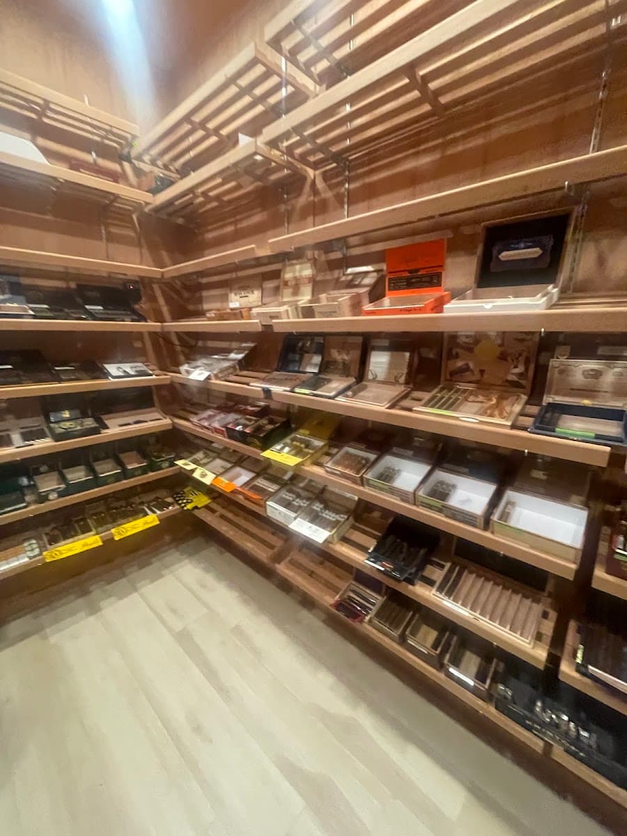 Paul’s - A Cigar Lounge