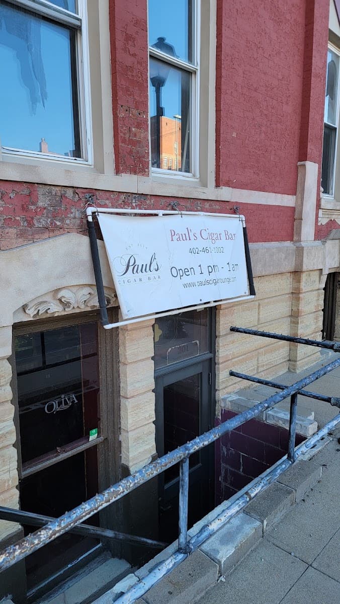 Paul's Cigar Lounge