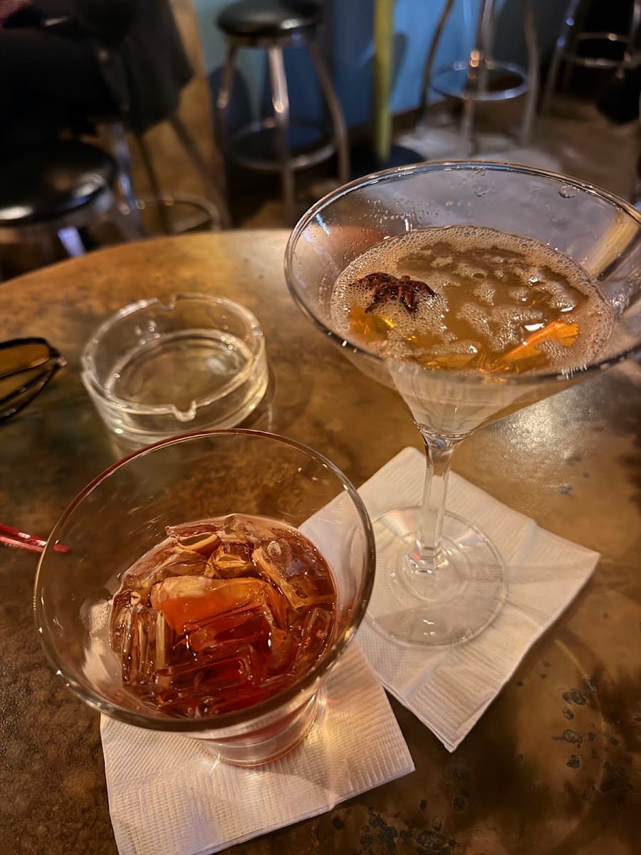 Rendezvous Cigar & Cocktail Lounge