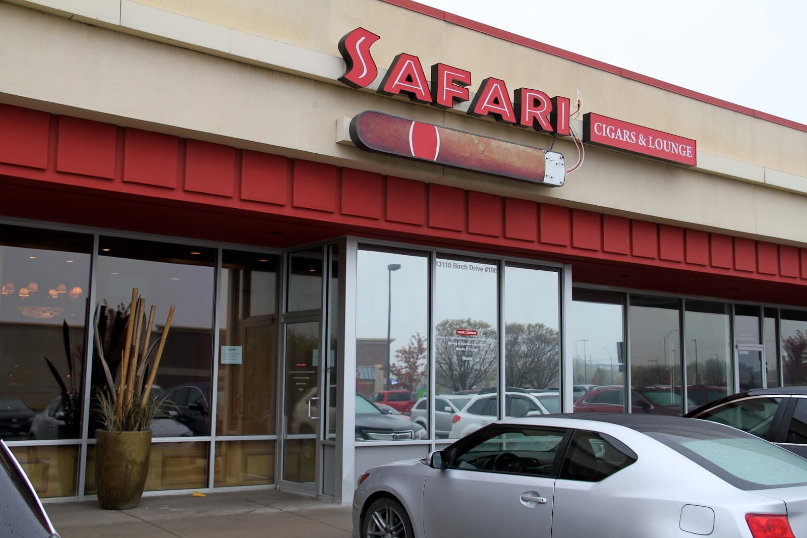 Safari Cigars & Lounge