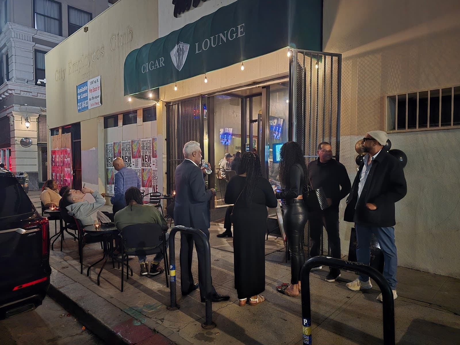 The Debonair Cigar Lounge