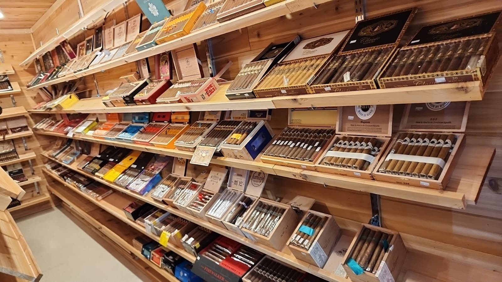 TX Legit Tobacco & Cigar Center