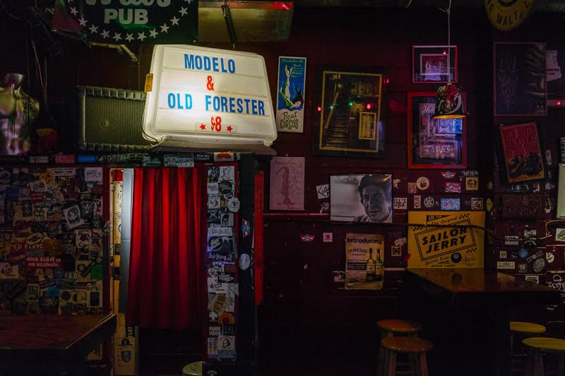 Will's Bar and cigar den